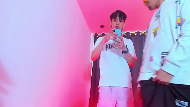 TheBatMansion from StripChat