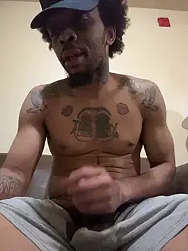 thefreakscomeoutatnight from StripChat