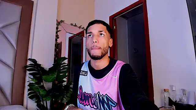 Thiagoferreti from StripChat