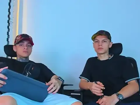 Thomas-Wil from StripChat