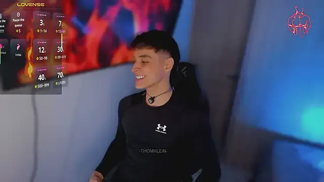 Slutty Thomklein wants you to fuck his body now thomklein from StripChat