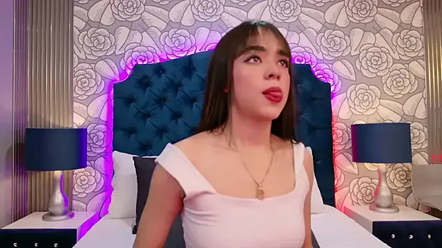 TifanyWolff from StripChat