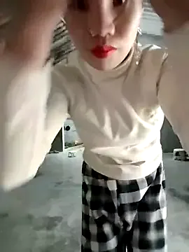 Tin_tanny from StripChat