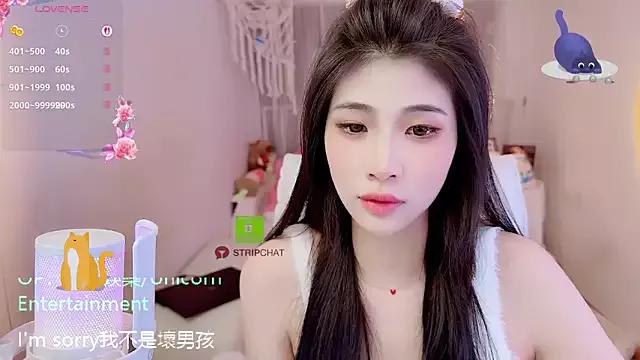 Checkout Vaidurya-Yolo, she wants to masturbate for you Vaidurya-Yolo from StripChat