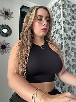 ValeriaHot69 from StripChat