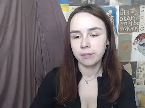 VeryVeryVeryShy_ from StripChat