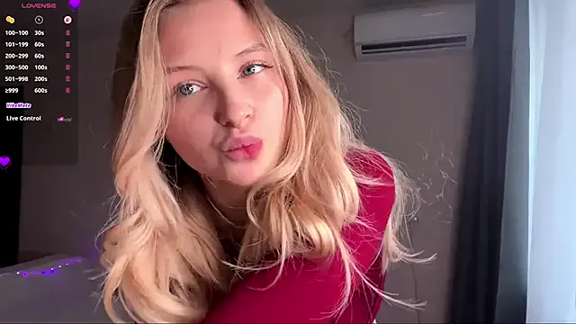 VibeVi from StripChat