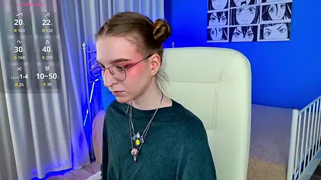 VioletShine from StripChat