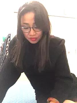 Sexy Vitamin_sexy wants you to fuck her body now Vitamin_sexy from StripChat