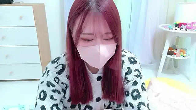 vYuNav from StripChat