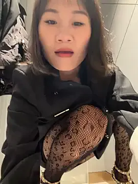 wemroudeyu from StripChat