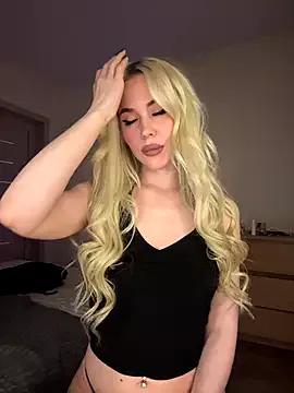 Discover 23 years old xDinnax from StripChat xDinnax from StripChat