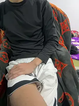 Streaming wishes and dirty ecstasy with StripChat's seasoned Xiao_men xiao_men from StripChat