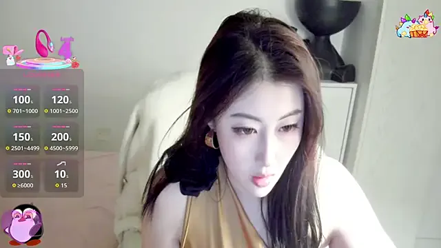 XIAOFENG-2025 from StripChat