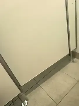 Yolinga205 from StripChat