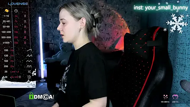 Your_small_bunny from StripChat