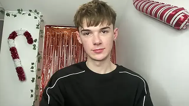 YourMilkyGuy from StripChat