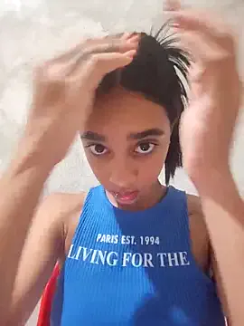 Zoe_Sweett18 from StripChat