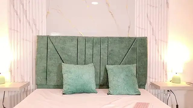 Zoehot_11 from StripChat