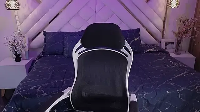 Slutty Zoevg wants you to fuck zir body now zoevg from StripChat